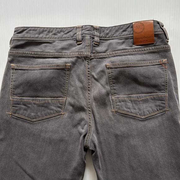 Tommy Bahama Other - Tommy Bahama Gray straight leg Men's Jeans. Size 33 x 32